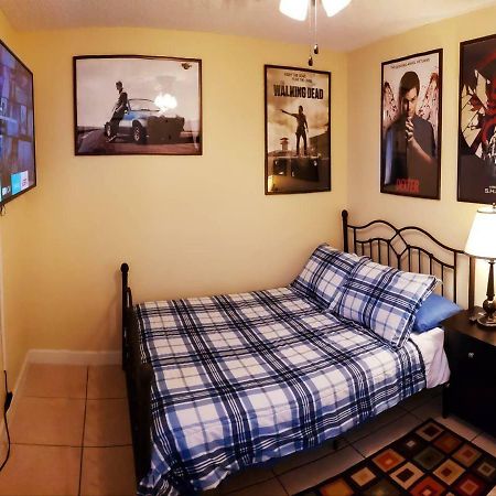 A1 Private Room With 55" Smart Tv Near Everything Orlando Dış mekan fotoğraf